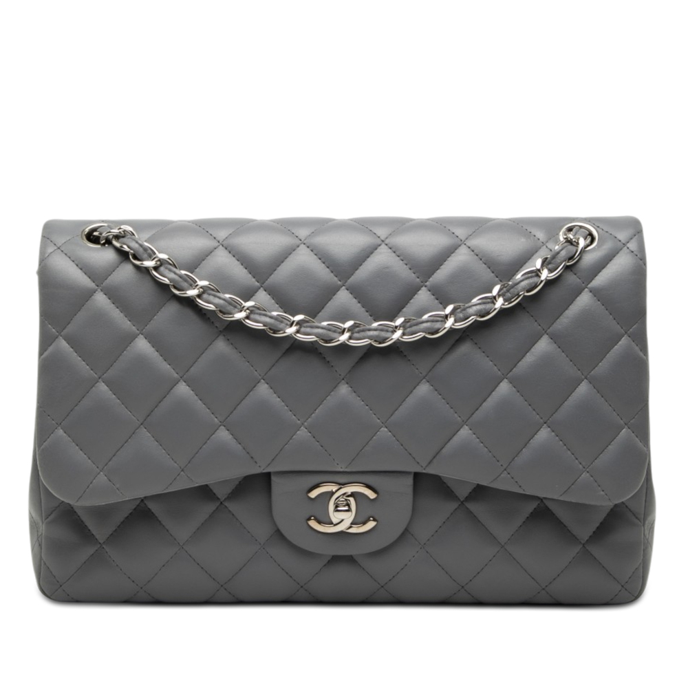Pre-Loved Chanel Jumbo Classic Lambskin Double Flap